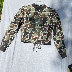 Adidas Teen Crop Sweater Camo Boxy Cinch. Size Med. Cozy cotton blend.